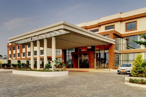 Hotel Ramada By Wyndham Yelahanka Bangalore Escorts Service
