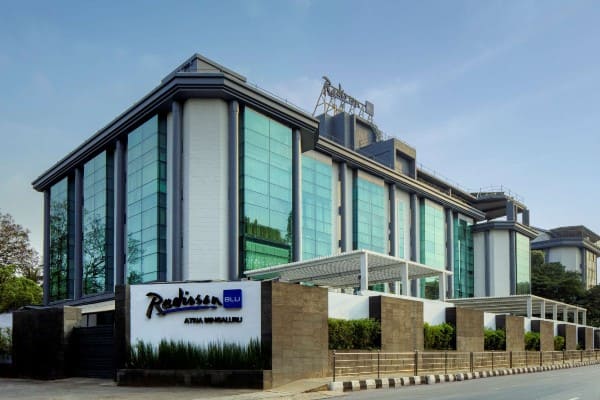 Radisson Blu Atria Hotel Ambedkar Veedhi Bangalore Escorts Service