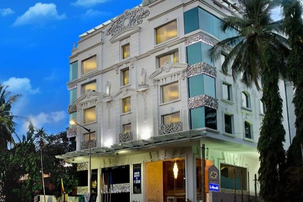 Hotel La Marvella Jayanagar Bengaluru Escorts Service