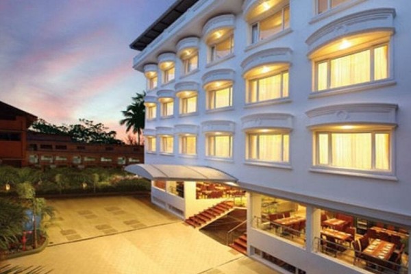 Hotel Aiswarya Kochi Escorts Service