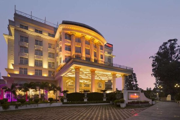 Hotel Ramada Plaza By Wyndham Zirakpur Escorts Service